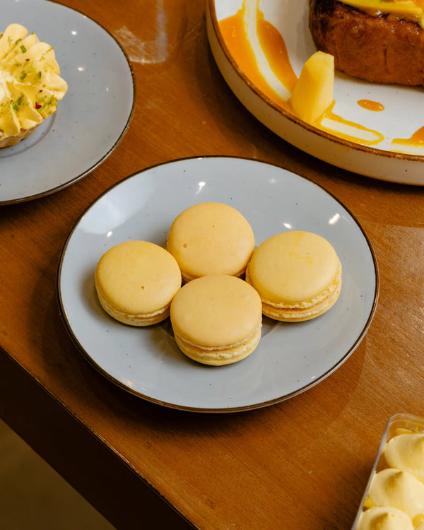 Mango Macroon